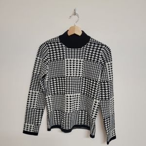 JOSEPH A ,Black and white  turtleneck  Sweater size small